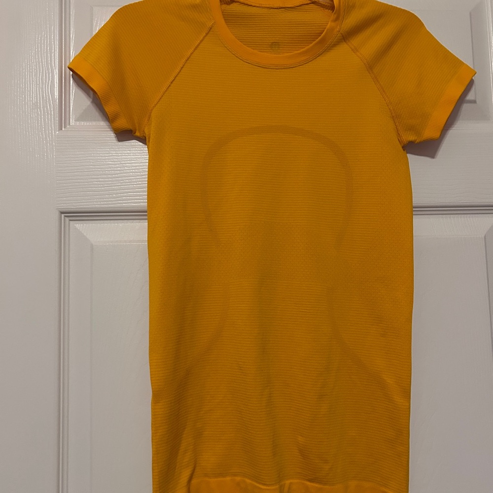 LULULEMON SWIFTLY TECH            Bright Orange Athletic T-Shirt